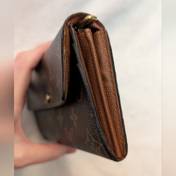 LOUIS VUITTON Monogram Sarah Long Wallet LV ( fair condition ) - Picture 6 of 12